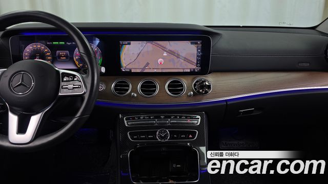Mercedes-Benz E-Class (W213) E300e Exclusive 2019 — фото 14