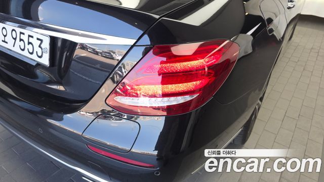 Mercedes-Benz E-Class (W213) E300e Exclusive 2019 — фото 23