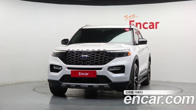 Ford Explorer (VI) 3.0 Platinum 4WD 2022 — фото 3