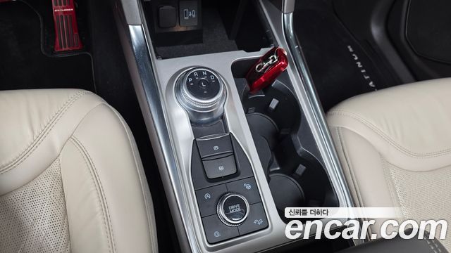Ford Explorer (VI) 3.0 Platinum 4WD 2022 — фото 9