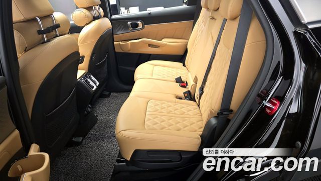Kia Sorento (IV) Gasoline 2.5T 2WD Signature 2021 — фото 16