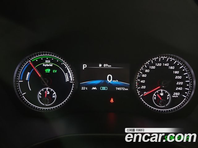 Hyundai Santa Fe HEV 1.6 2WD Exclusive 2023 — фото 8