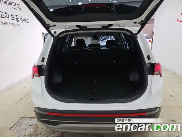 Hyundai Santa Fe HEV 1.6 2WD Exclusive 2023 — фото 17