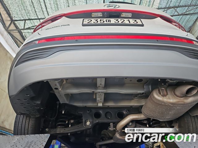 Hyundai Santa Fe HEV 1.6 2WD Exclusive 2023 — фото 20