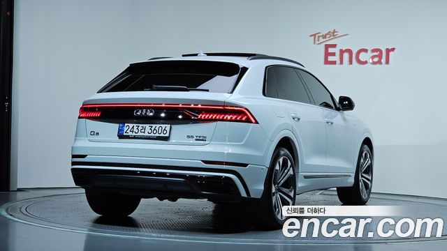 Audi Q8 (4M) 55 TFSI Quattro Premium 2023 — фото 2