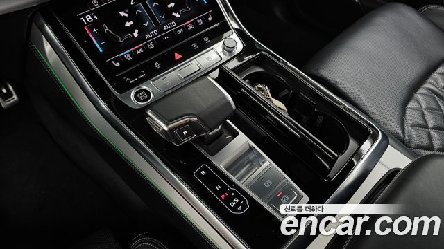 Audi Q8 (4M) 55 TFSI Quattro Premium 2023 — фото 9