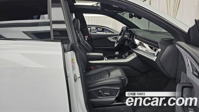 Audi Q8 (4M) 55 TFSI Quattro Premium 2023 — фото 11