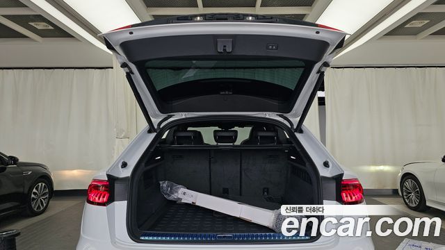 Audi Q8 (4M) 55 TFSI Quattro Premium 2023 — фото 20