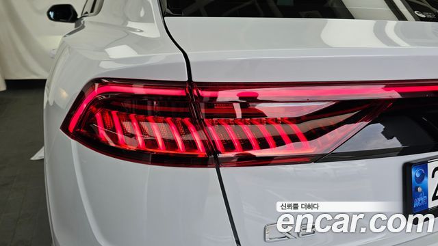Audi Q8 (4M) 55 TFSI Quattro Premium 2023 — фото 23