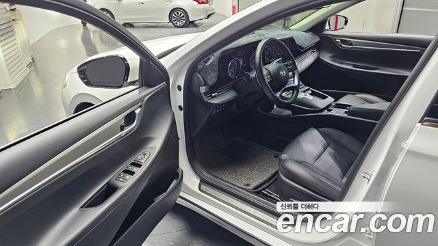 Hyundai Grandeur (IG) 3.0 LPi Rent Car Modern 2022 — фото 10
