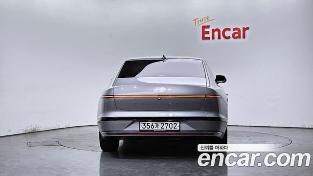 Hyundai Grandeur (GN7) 3.5 LPG 2WD (Taxi) Deluxe 2023 — фото 4