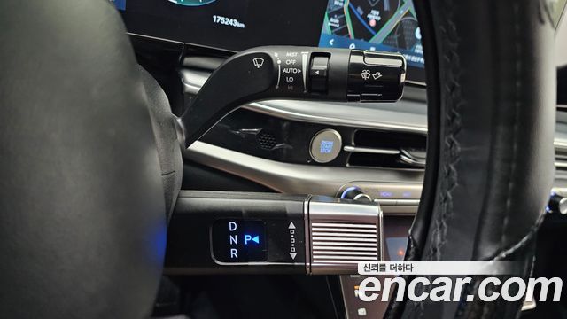 Hyundai Grandeur (GN7) 3.5 LPG 2WD (Taxi) Deluxe 2023 — фото 9