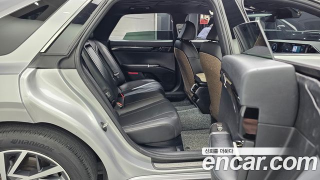Hyundai Grandeur (GN7) 3.5 LPG 2WD (Taxi) Deluxe 2023 — фото 12