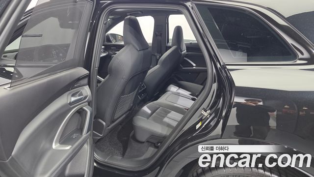 Audi Q5 (80A) 45 TFSI Quattro S Line Black Ediiton 2025 — фото 11