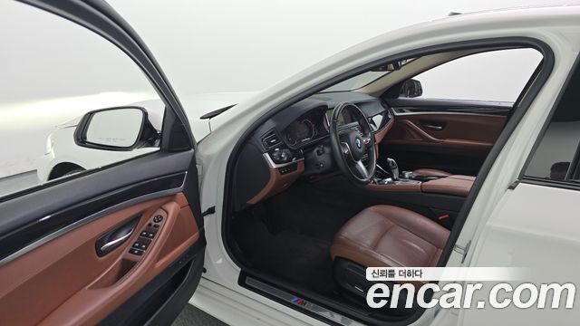 BMW 5 Series (F10) 520d M Aero Dynamic 2016 — фото 10