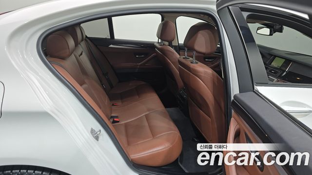 BMW 5 Series (F10) 520d M Aero Dynamic 2016 — фото 11