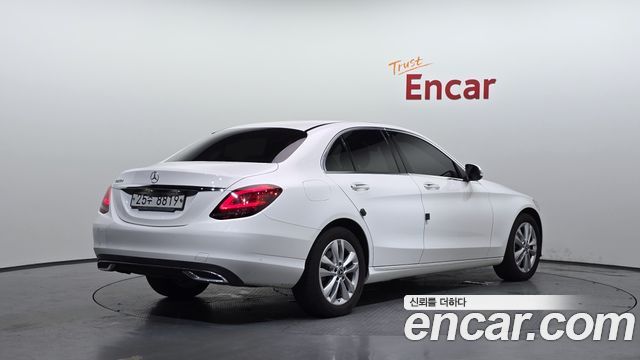 Mercedes-Benz C-Class (W205) C220 d Avantgarde 2019 — фото 2