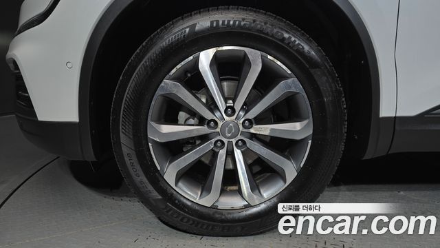 Renault Korea QM6 2.0 LPe LE Signature 2WD 2022 — фото 5