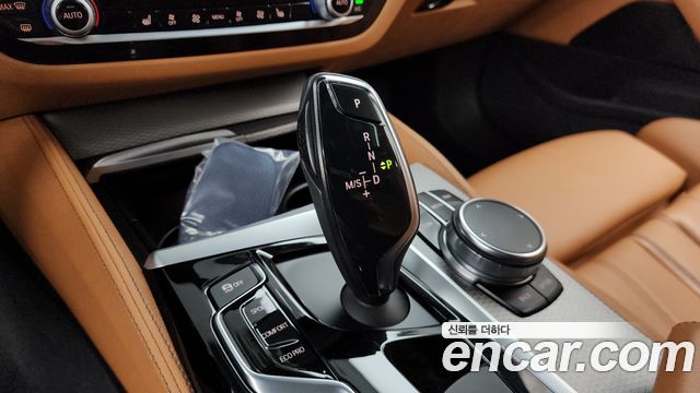 BMW 5 Series (G30) 530i xDrive M Sport Package 2018 — фото 9