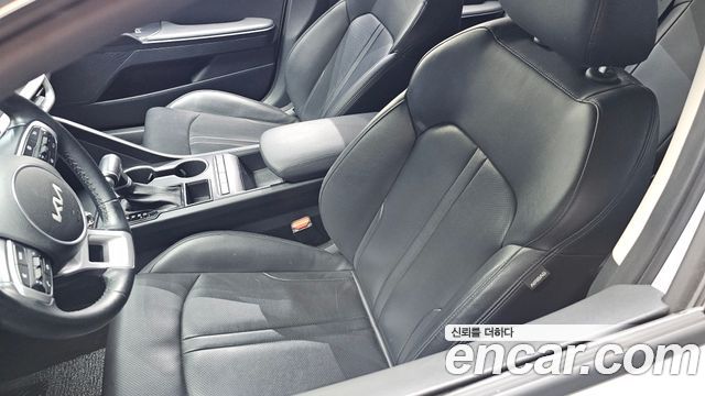 Kia K5 (III) 2.0 LPI(Renter car) Strandard 2023 — фото 33