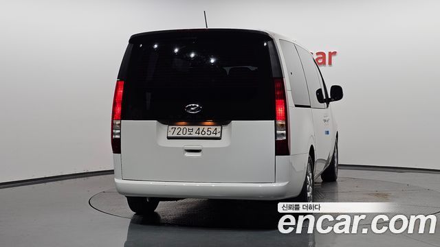Hyundai Staria Tourer 11-Seater Modern 2022 — фото 4