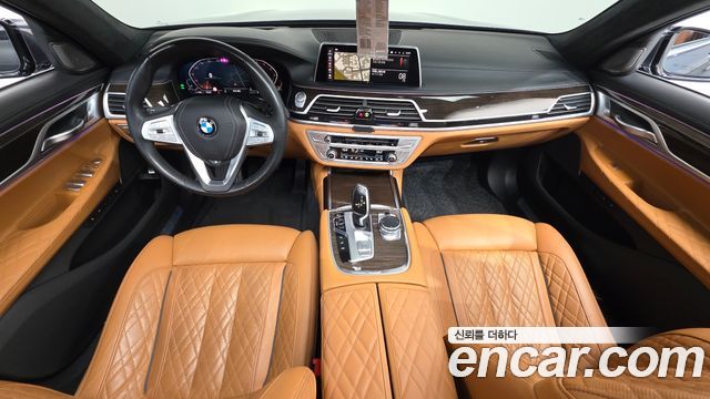 BMW 7 Series (G11) 740Li xDrive Design Pure Excellence 2020 — фото 7