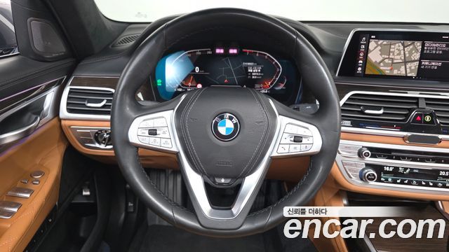 BMW 7 Series (G11) 740Li xDrive Design Pure Excellence 2020 — фото 15