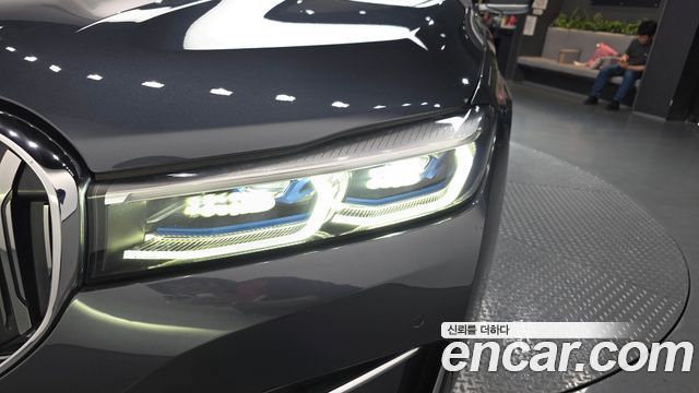 BMW 7 Series (G11) 740Li xDrive Design Pure Excellence 2020 — фото 22