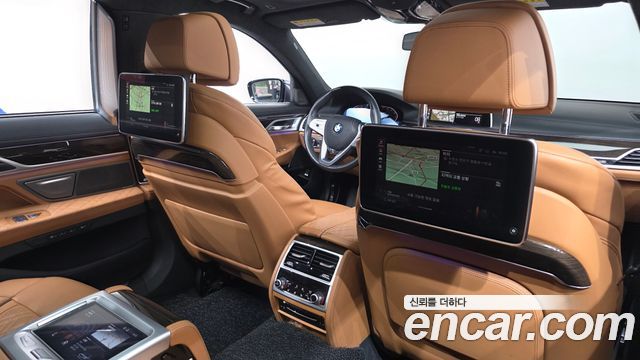BMW 7 Series (G11) 740Li xDrive Design Pure Excellence 2020 — фото 28