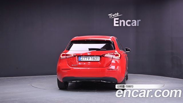 Mercedes-Benz A-Class (W177) A220 Hatchback 2019 — фото 4