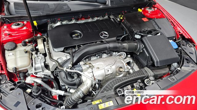 Mercedes-Benz A-Class (W177) A220 Hatchback 2019 — фото 6