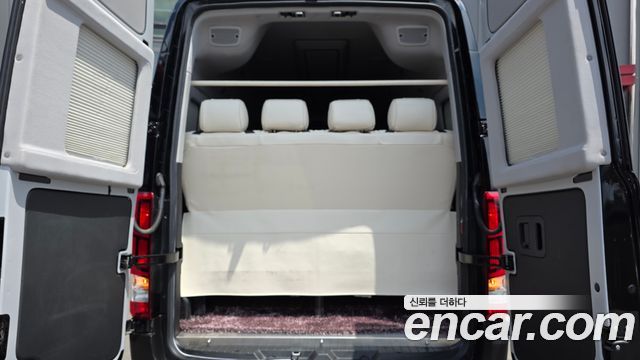 Hyundai Solati 11-Seater Luxury 2021 — фото 20