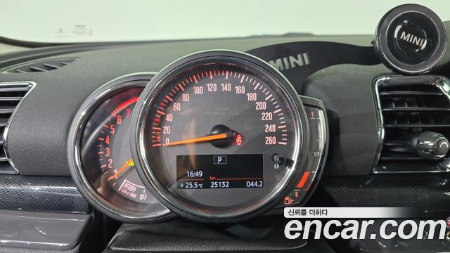 MINI Cooper Clubman Standard 2nd 2021 — фото 8
