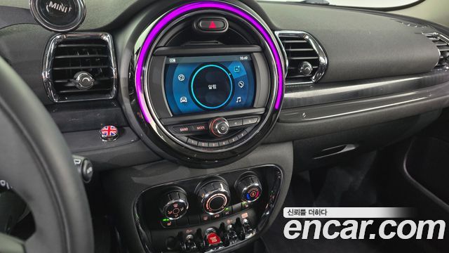 MINI Cooper Clubman Standard 2nd 2021 — фото 15