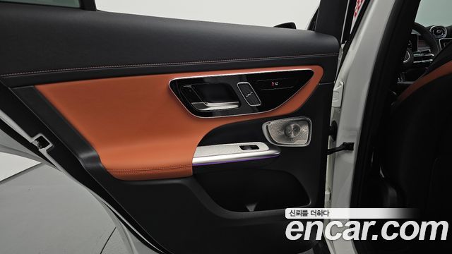 Mercedes-Benz GLC-Class (X254) GLC300 4MATIC AMG Line 2026 — фото 25