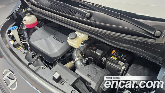 Hyundai Staria Cargo 5-Seater Modern 2023 — фото 6