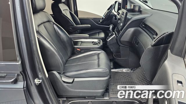 Hyundai Staria Cargo 5-Seater Modern 2023 — фото 11