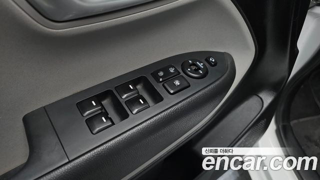 Kia Ray Van 2-Seater Prestige 2023 — фото 16