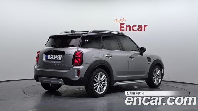 MINI Cooper Countryman Classic Plus Launch Pack 2nd Gen 2023 — фото 2