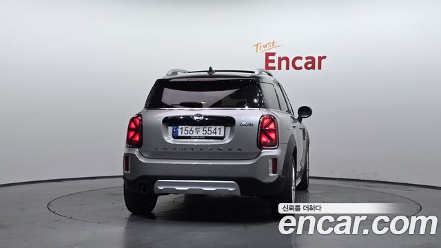 MINI Cooper Countryman Classic Plus Launch Pack 2nd Gen 2023 — фото 4
