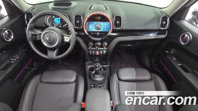 MINI Cooper Countryman Classic Plus Launch Pack 2nd Gen 2023 — фото 7