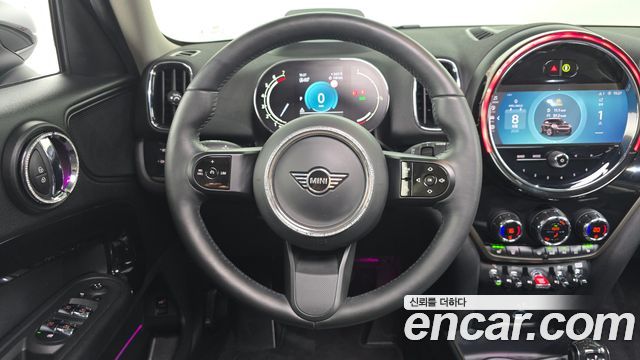 MINI Cooper Countryman Classic Plus Launch Pack 2nd Gen 2023 — фото 13