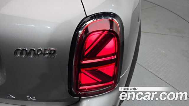 MINI Cooper Countryman Classic Plus Launch Pack 2nd Gen 2023 — фото 23