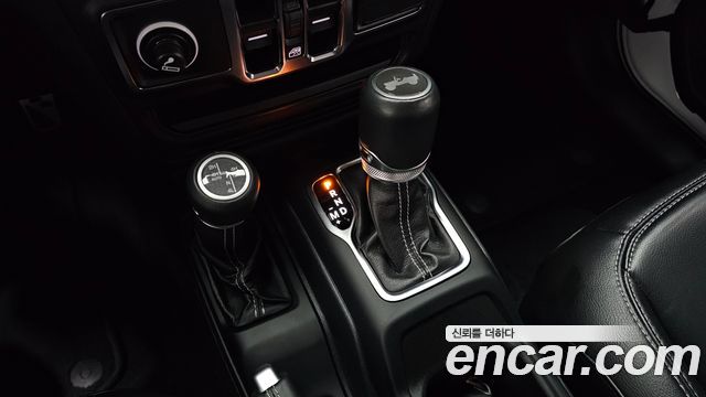 Jeep Wrangler (JL) 2.0 Overland Power Top 4Door 4xe 2021 — фото 9