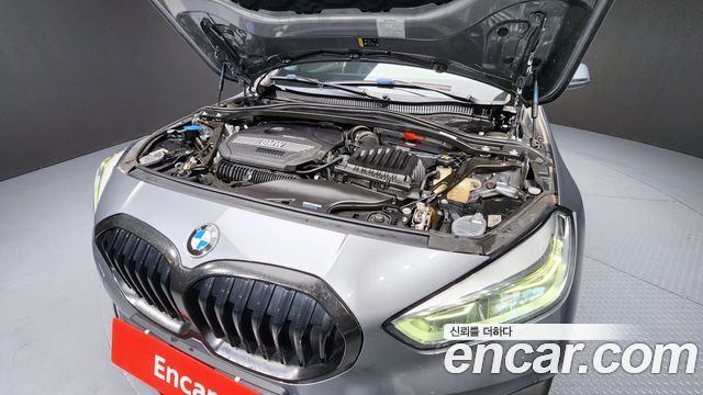 BMW 1 Series (F40) 120i Advantage 2022 — фото 6