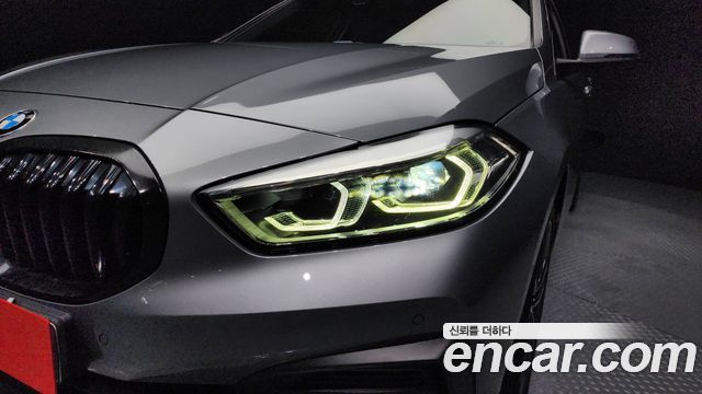 BMW 1 Series (F40) 120i Advantage 2022 — фото 22