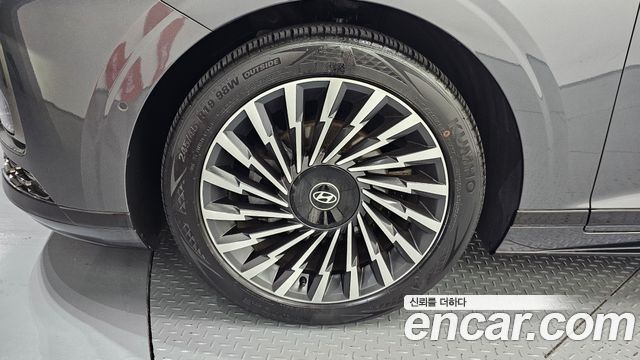 Hyundai Grandeur Hybrid (GN7) Calligraphy 2024 — фото 5