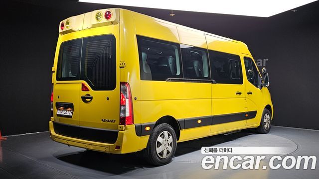 Renault Korea Master School Bus 15-Seater 2020 — фото 2