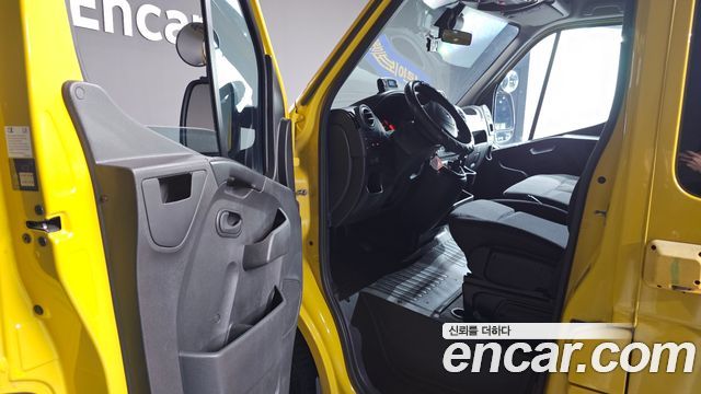 Renault Korea Master School Bus 15-Seater 2020 — фото 10