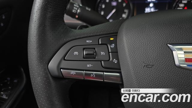 Cadillac XT4 2.0 Sport AWD 2023 — фото 16